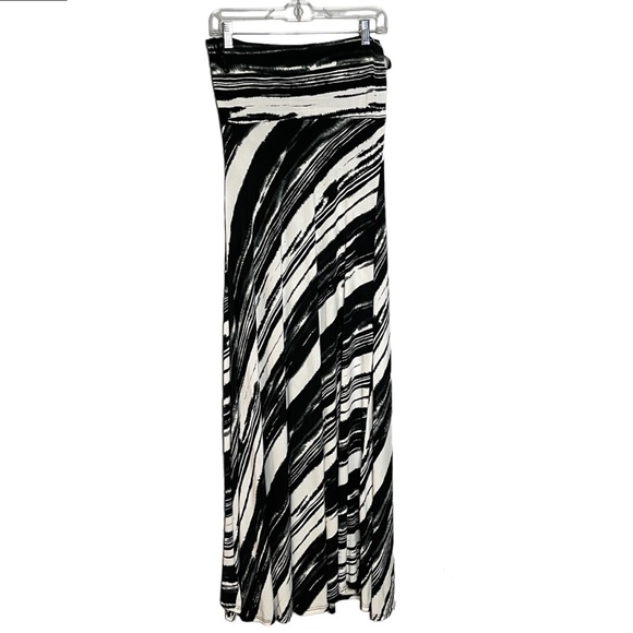 B. Moss Company Black and White Strapless Dress - Picture 1 of 7